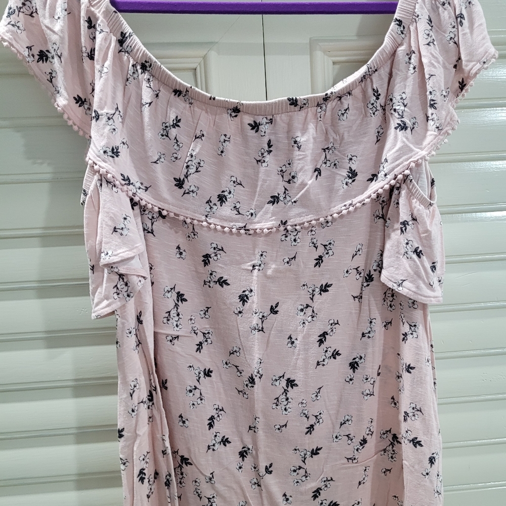 Women's Lane Bryant "Cold Shoulder " Style Top
